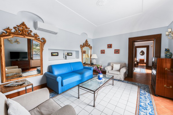 Ravello Art Apartments